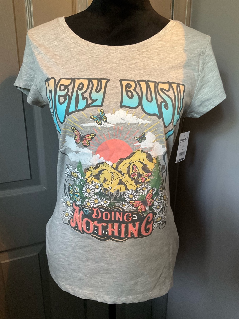 Wound Up L gray graphic tee